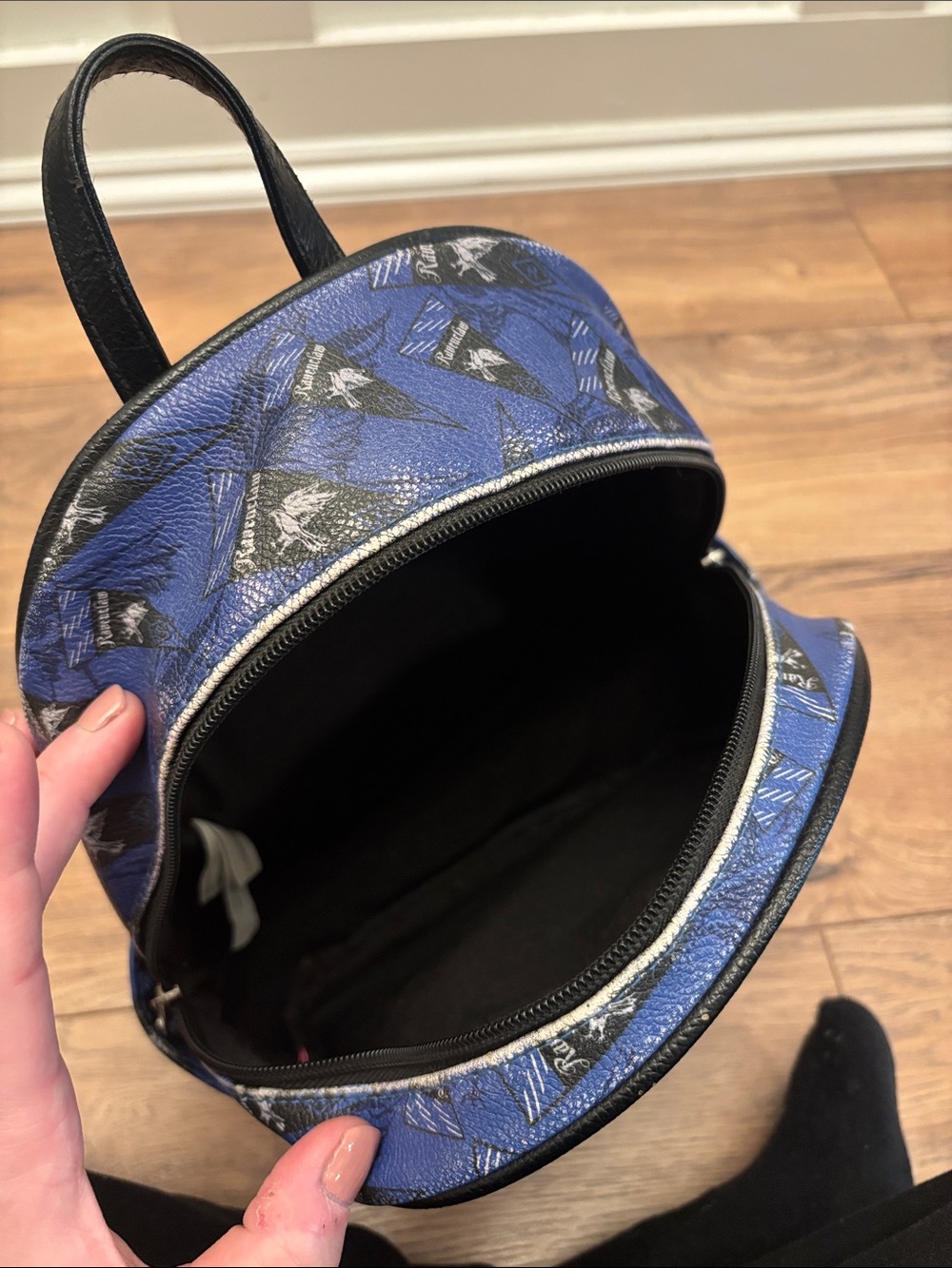 Harry Porter Ravenclaw Loungefly Mini Backpack - Picture 6 of 7